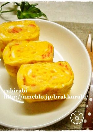 ✿お弁当にカニカマ入りの玉子焼き✿-レシピのメイン写真