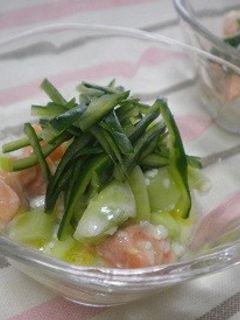 サーモンときゅうりとチーズの塩麹サラダ-レシピのメイン写真