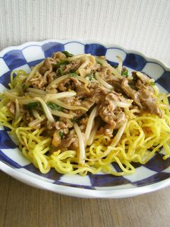 牛肉ともやしとにらで☆あんかけ焼きそば-レシピのメイン写真