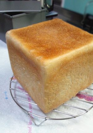レンジ＆夜間発酵＊手作りシンプル角食パン-レシピのメイン写真