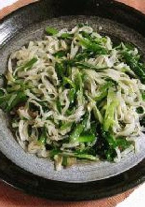 にらでエスニック焼きソバ-レシピのメイン写真