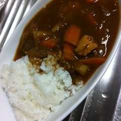 รูปของ 簡単☆ヘルシー☆炊飯器でカレーライス