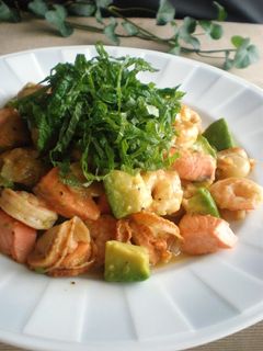 魚介とアボガドの*レモンバター醤油炒め-レシピのメイン写真