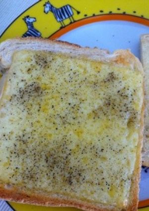 チーズトースト黒コショウ-レシピのメイン写真