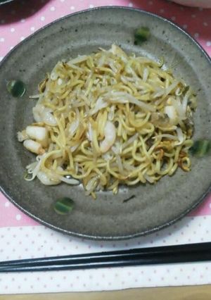 簡単!ランチに海鮮焼きそば(^^)-レシピのメイン写真
