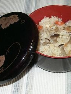 *しめじとあさりの炊き込みご飯*-レシピのメイン写真