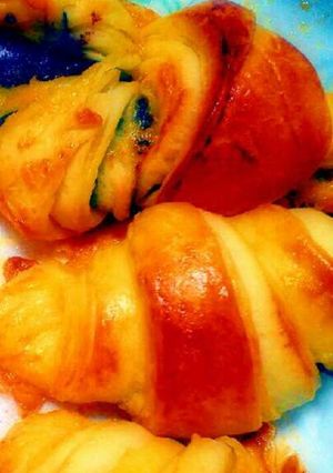 手ごねクロワッサン-レシピのメイン写真