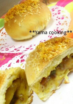 トローリチーズのサクサクカレーパン☆-レシピのメイン写真