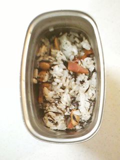 ひじきの煮物が残ったら・・・ひじきご飯♪-レシピのメイン写真