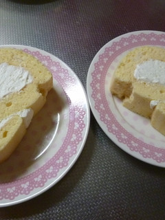 簡単しっとりふんわり生地のロールケーキ♪-レシピのメイン写真