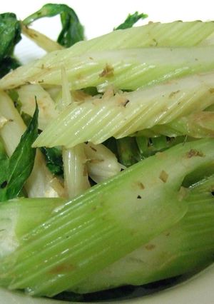 歯ごたえばっちり♪セロリの和風炒め-レシピのメイン写真