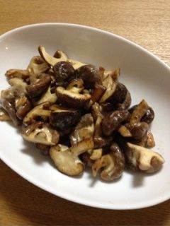 しいたけのガリマヨ炒め♪-レシピのメイン写真