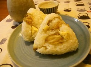 おつまみにも♫チーズとザーサイのおにぎり-レシピのメイン写真