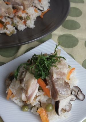 塩こうじで★鶏肉の炊き込み寿司-レシピのメイン写真