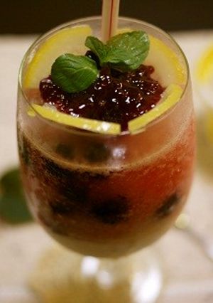 サクレレモンでベリーフローズンヨーグルト-レシピのメイン写真