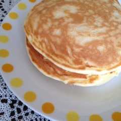 รูปของ しっとり♡濃厚♡リッチなホットケーキ