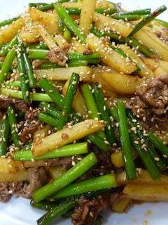 にんにくの芽とじゃが芋・牛肉の炒めもの-レシピのメイン写真