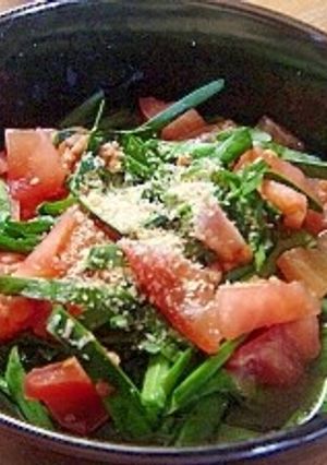 想像以上に美味しい☆ニラとトマトのサラダ-レシピのメイン写真