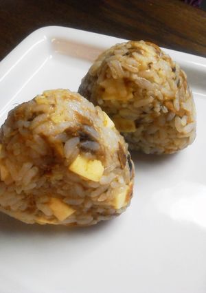 すぐ出来！味付けまぐろとチーズのおにぎり-レシピのメイン写真