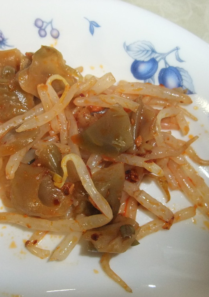 もやしと搾菜の食べるラー油和え-レシピのメイン写真