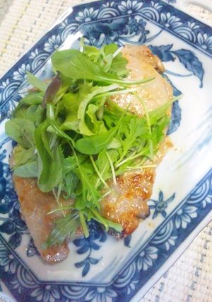 豚ロース塩麹ソテー★ベビーリーフのせ-レシピのメイン写真