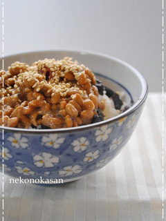 納豆・梅干し・ごま丼-レシピのメイン写真