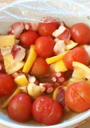 蒸しだことプチトマトのレモンマリネ-レシピのメイン写真