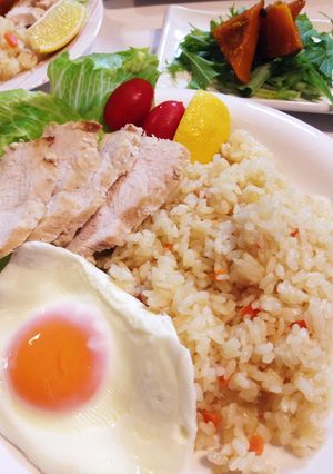 炊飯器で♪塩チキンライスと蒸し鶏-レシピのメイン写真