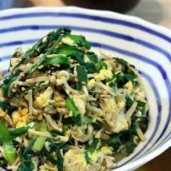 รูปของ 炒めるだけ！「えのきとニラの中華風炒め」