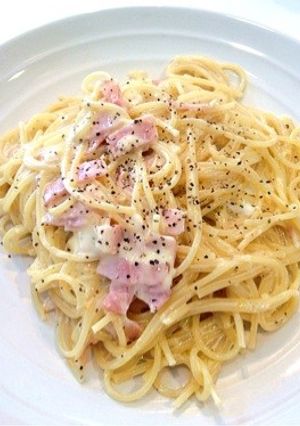 一人ランチパスタ♪簡単カルボナーラ-レシピのメイン写真
