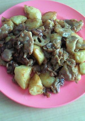 肉じゃがのカレーバター炒め-レシピのメイン写真