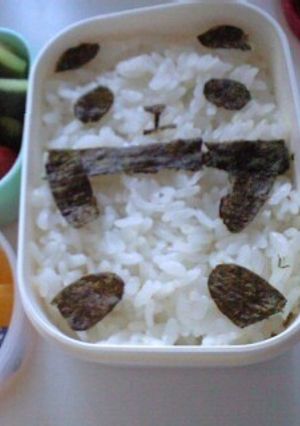 詰めご飯で♪簡単♪パンダさん〈キャラ弁〉-レシピのメイン写真