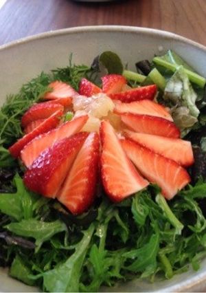 葉物野菜と果物のサラダ-レシピのメイン写真