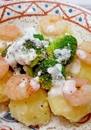 エビと新じゃがの塩麹ヨーグルトサラダ-レシピのメイン写真