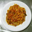 トマトソースパスタ