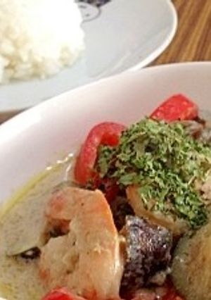 簡単★タイ風エビのグリーンカレー-レシピのメイン写真