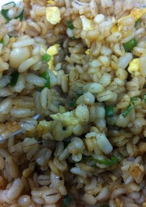 誰でもパラパラ　　大麦だけチャーハン-レシピのメイン写真