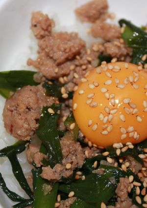 ガっつり食べたい！　豚そぼろ丼-レシピのメイン写真