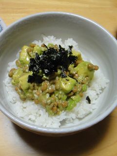 【塩麹】アボカド納豆丼-レシピのメイン写真