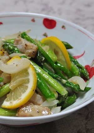 アスパラと新玉ねぎのレモンマヨネーズ炒め-レシピのメイン写真