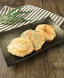 たこ焼き粉で簡単！ちくわと青のりのおやき