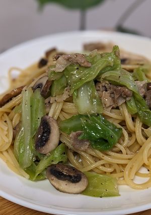 キャベツ＆キノコ ＆豚こま 醤油パスタ-レシピのメイン写真