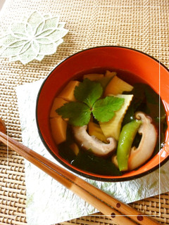 筍とわかめと卵豆腐のお吸い物-レシピのメイン写真