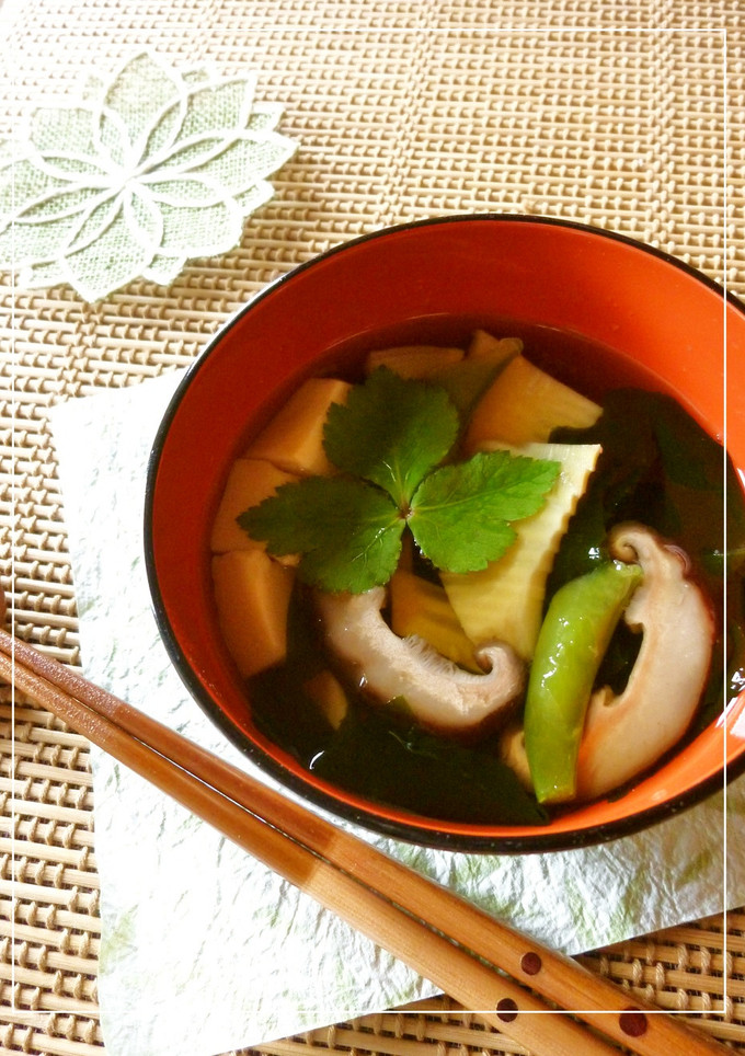 筍とわかめと卵豆腐のお吸い物-レシピのメイン写真