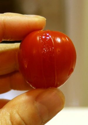 簡単♪ミニトマトの皮の湯剥き/裏ワザ-レシピのメイン写真