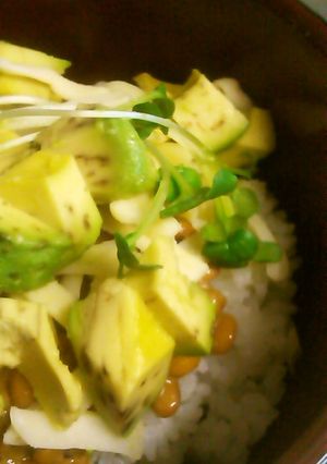 チーズ・アボカド・塩麹・納豆ご飯-レシピのメイン写真
