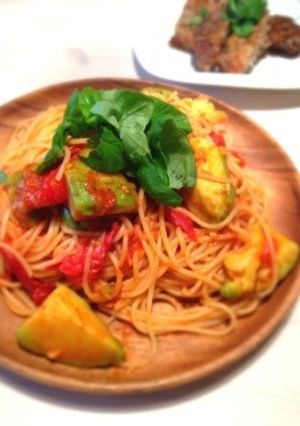 20分! 簡単トマトとアボカドのパスタ-レシピのメイン写真