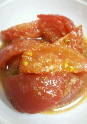塩麹を使って、トマトの冷え冷えごま和え☆-レシピのメイン写真