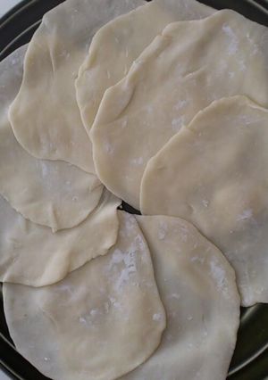改・モチモチ手作り餃子の皮-レシピのメイン写真