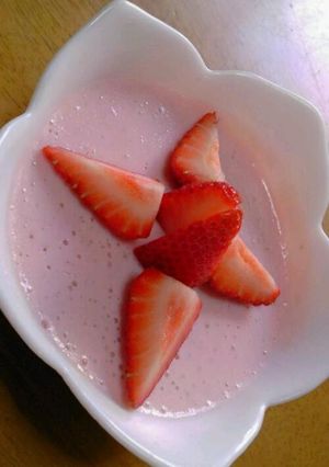 いちごと豆腐のレアチーズ風プリン☆-レシピのメイン写真